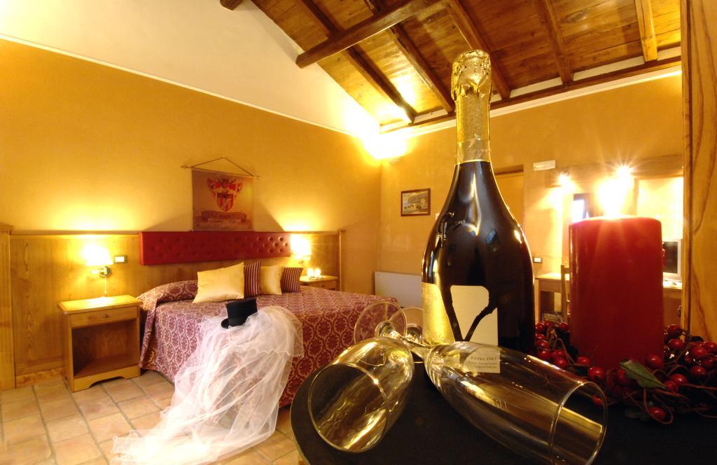 Hotel Casale Certosa Pavona Habitación foto